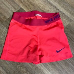 Women’s nike pro athletic shorts